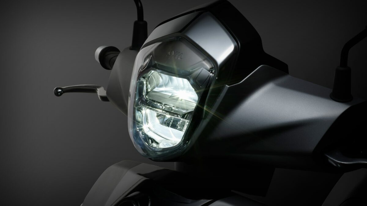 SYMPhONY-ST-125-LED-Scheinwerfer-1920x1080-min-1200x675